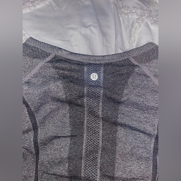 Lululemon Long Sleeve Swiftly Top Size 6 in Heathered Grey - Picture 3 of 4
